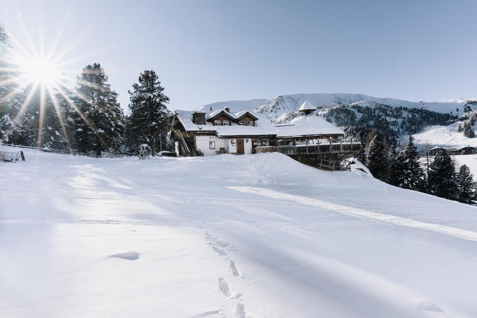 Mei Zeit Huettendorf Turracher Hohe Exteriér fotografie