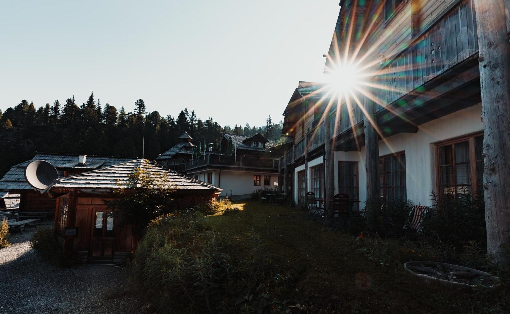 Mei Zeit Huettendorf Turracher Hohe Exteriér fotografie